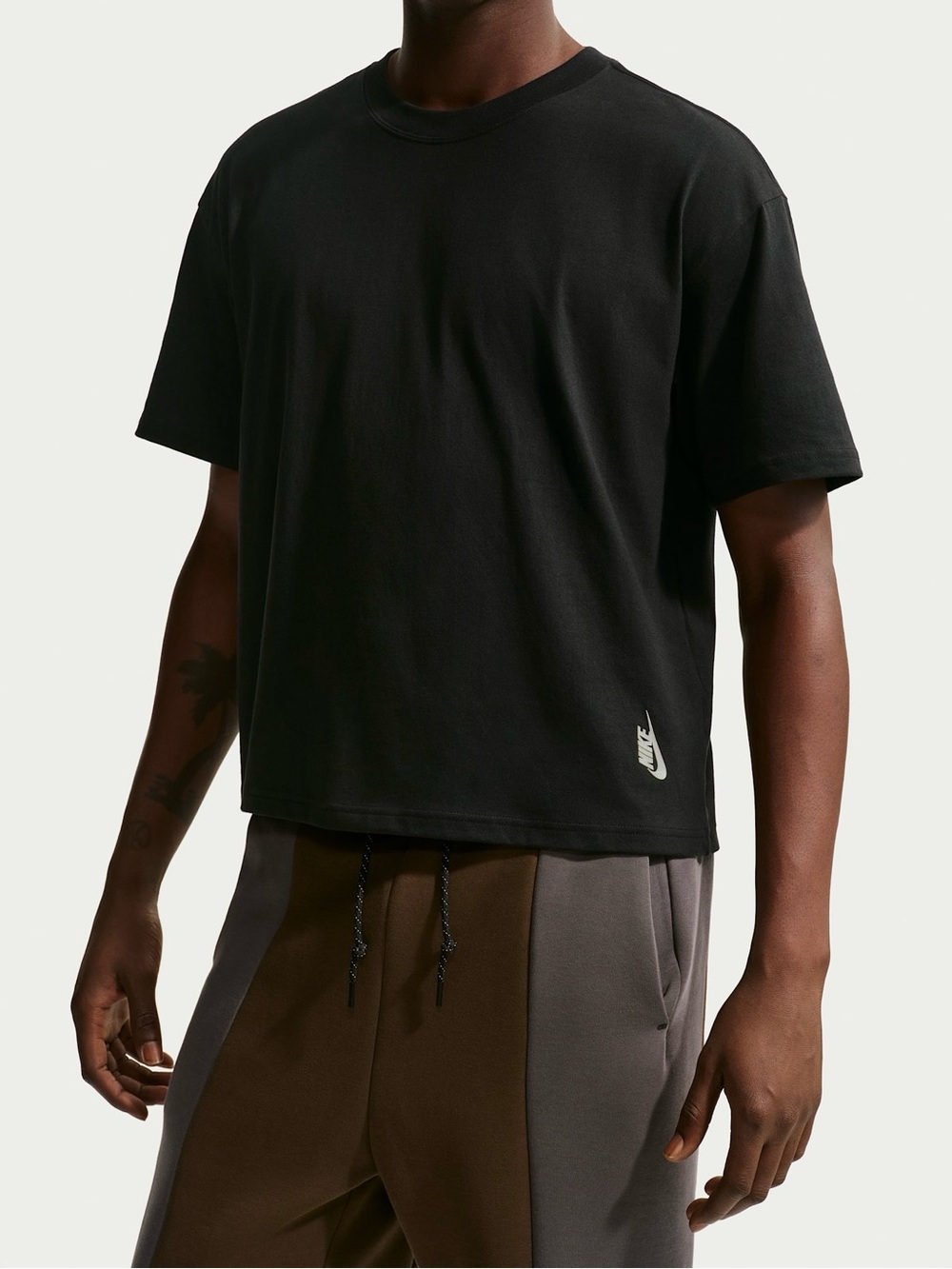 Nike Sportswear Boxy Essential Men’s T-Shirt II3702-010 Black Size L